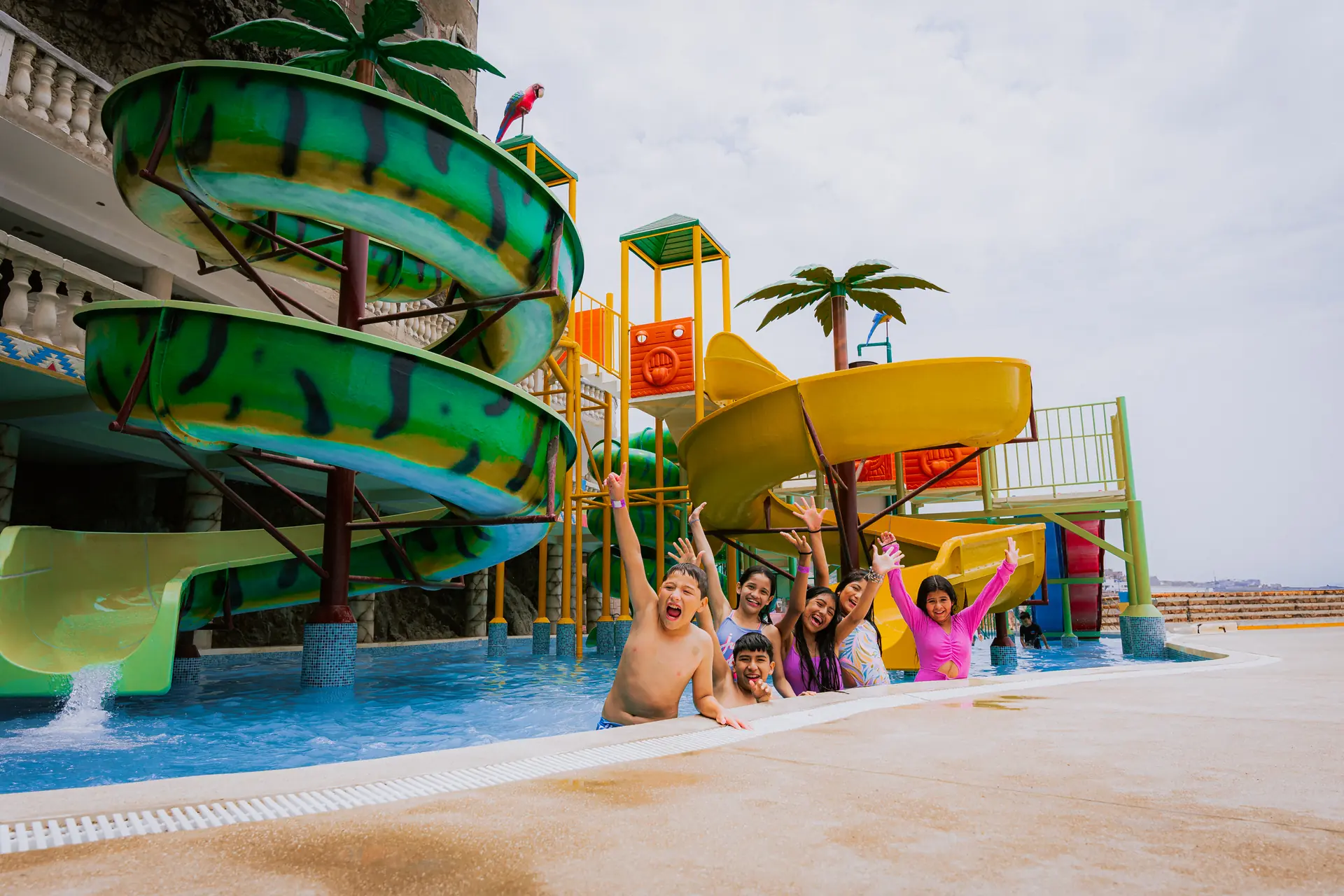 Parque Acuático y Piscinas